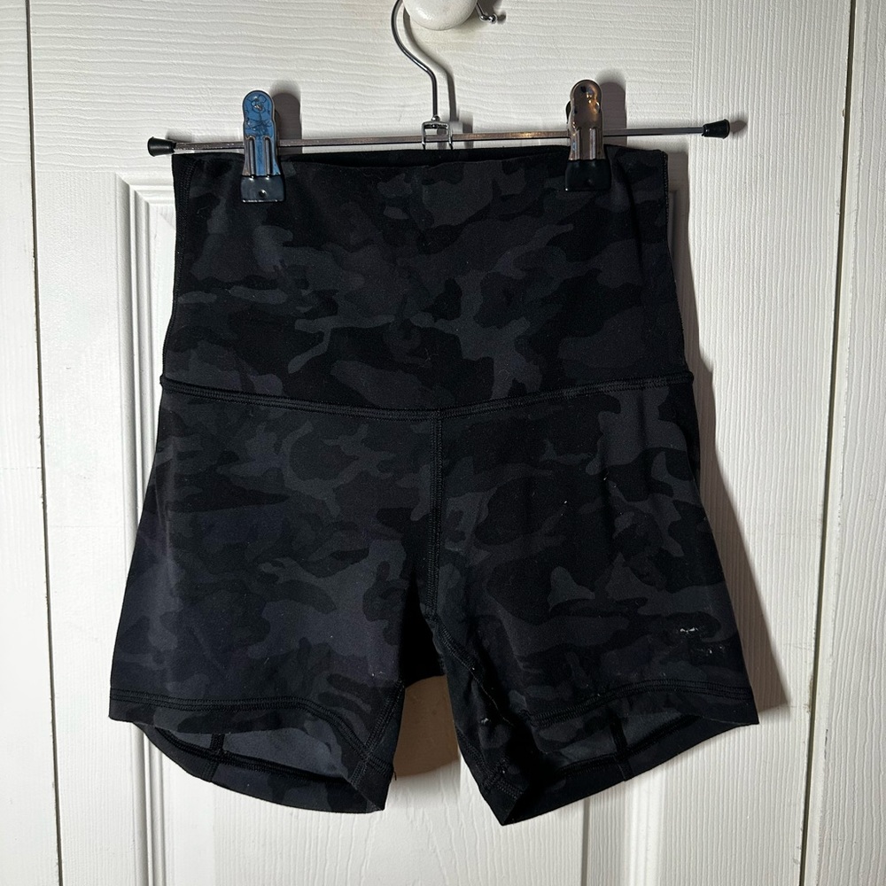 Lululemon 4" ALIGN SHORTS